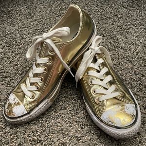 Converse Chuck Taylors